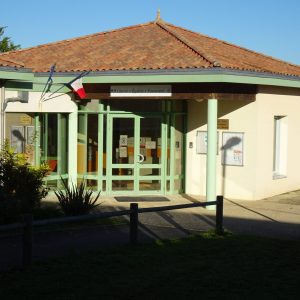 ENTREE DE L'ECOLE PRIMAIRE