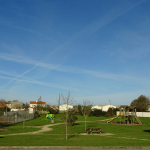 PARC DE JEUX POUR ENFANTS